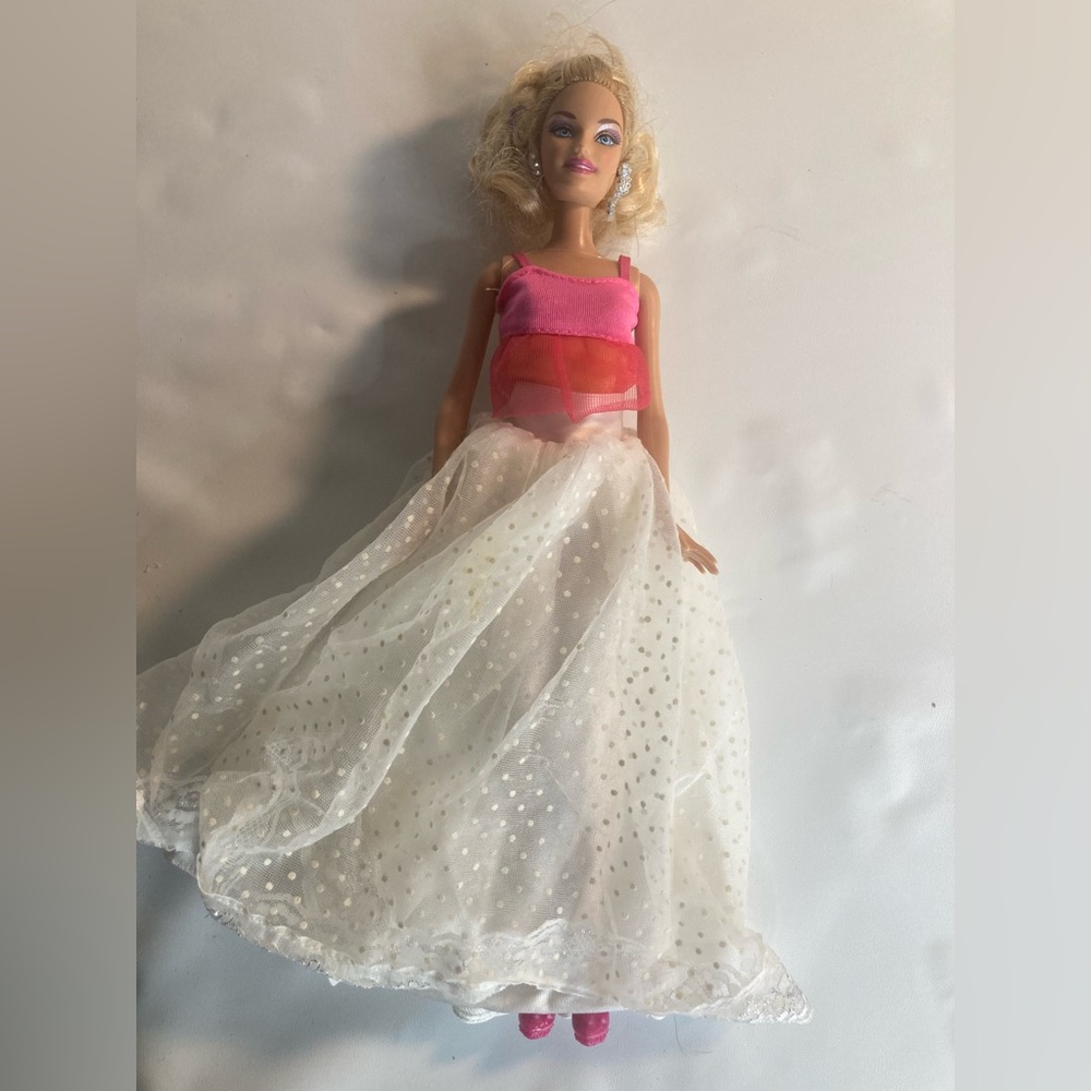 Barbie Fashionistas 2009 Glam Blonde Belly Button Fashion Doll Gown